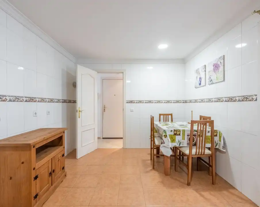 Piso con ascensor en venta en Estepona Pueblo, imagen 8