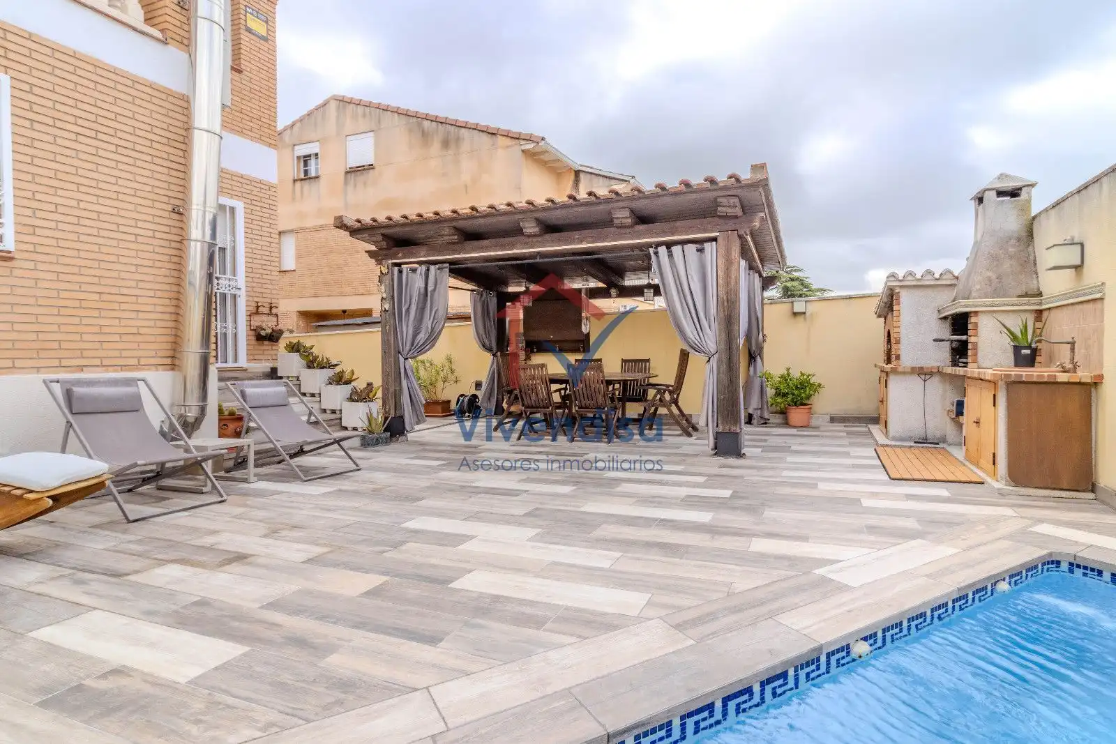 Terraza de Casa adosada en venta en Cabanillas del Campo con Terraza y Piscina