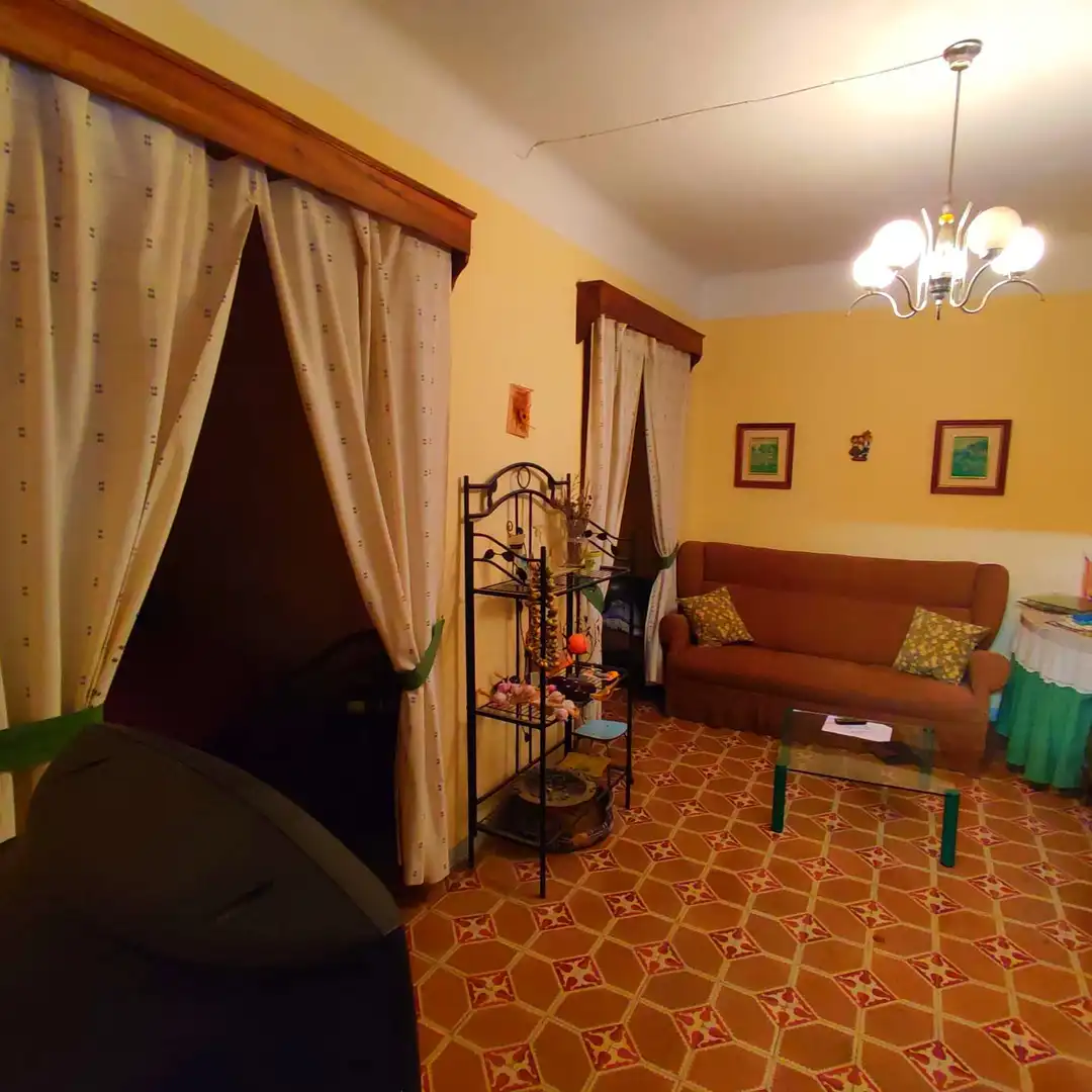 Sala de estar de Finca rústica en venta en Colungo con Balcón