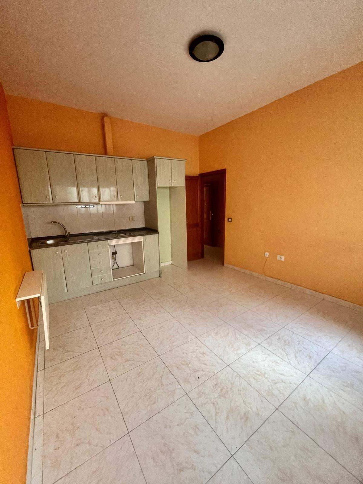 Kitchen of Apartment for sale in Santa Lucía de Tirajana