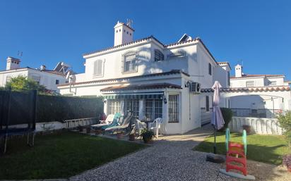 Jardí de Casa adosada en venda en Jerez de la Frontera amb Aire condicionat i Piscina