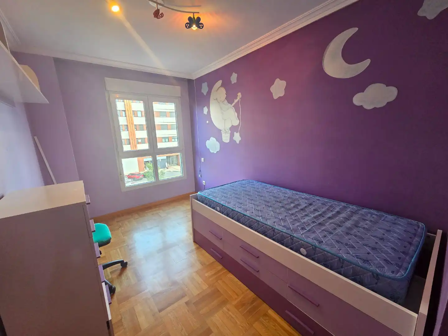 Bedroom of Flat for sale in Burgos  with Heating, Terrace and Storage room