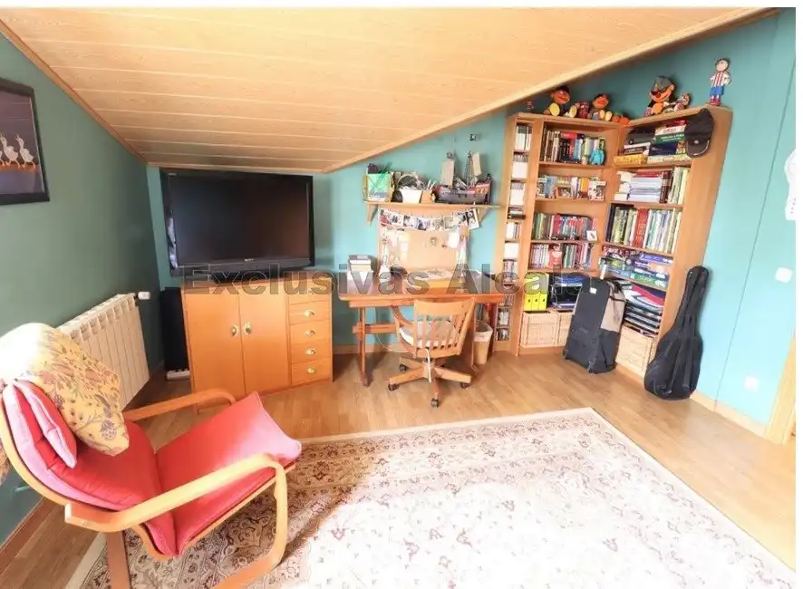 Habitación de Casa o chalet en venta en Villalbilla con Aire acondicionado, Calefacción y Jardín privado