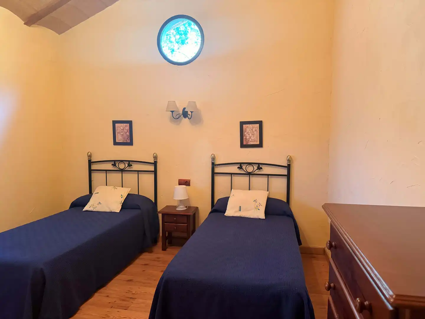 Schlafzimmer von Gebäude zum Verkauf in Siles