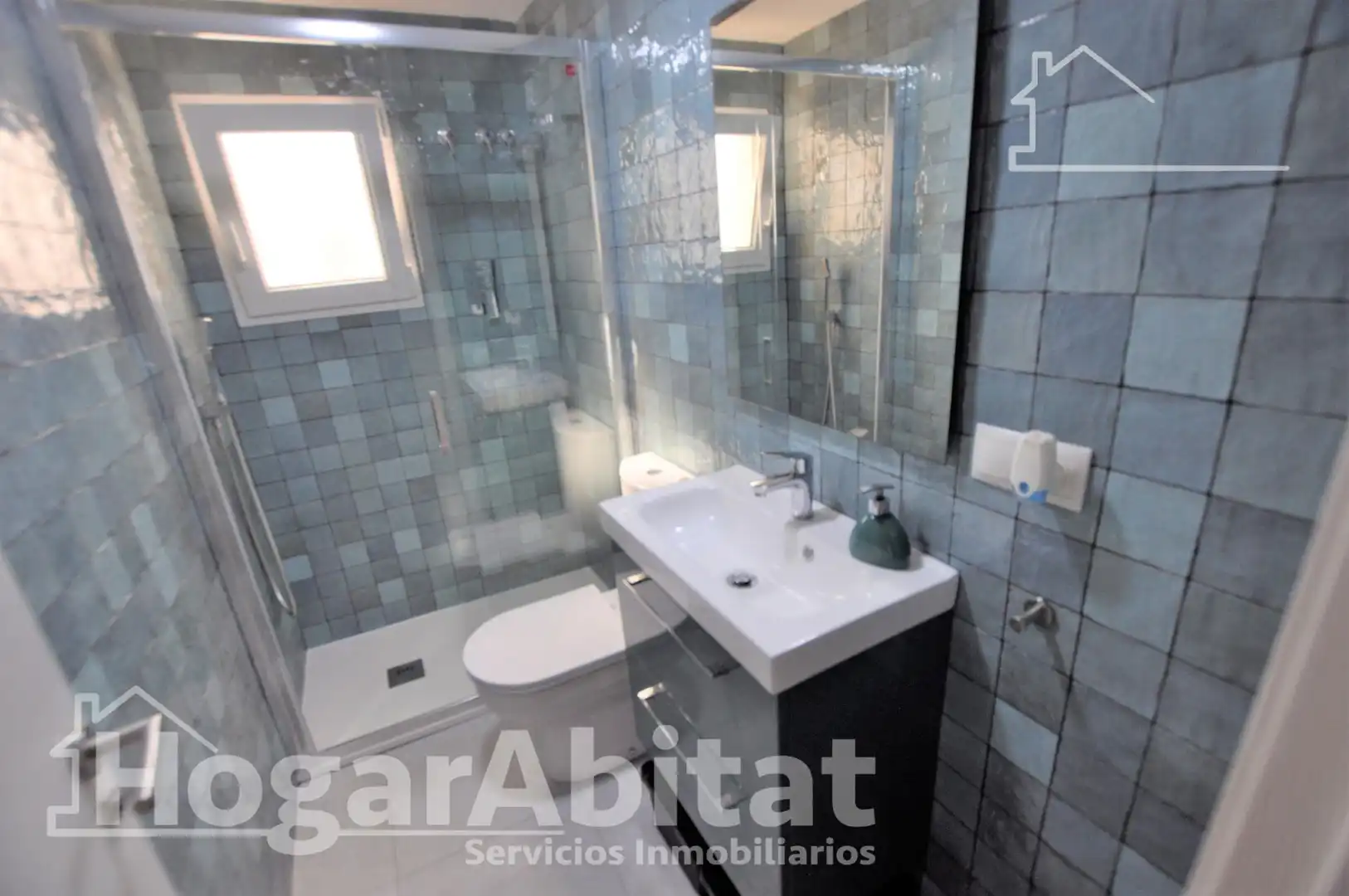 Badezimmer von Dachboden zum Verkauf in Valencia mit Klimaanlage, Heizung und Abstellraum