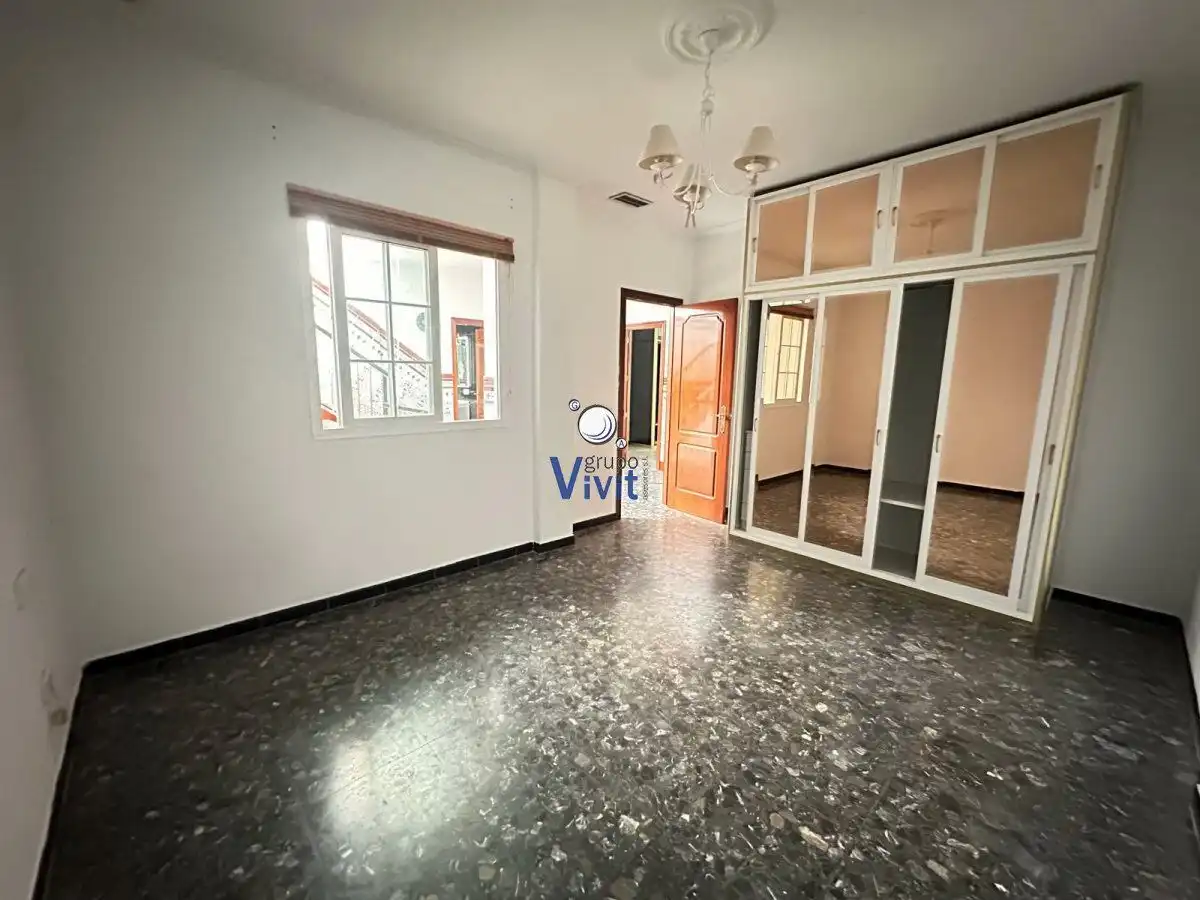 Casa o chalet en venta en Alcalá de Guadaira con Aire acondicionado, Trastero y Balcón