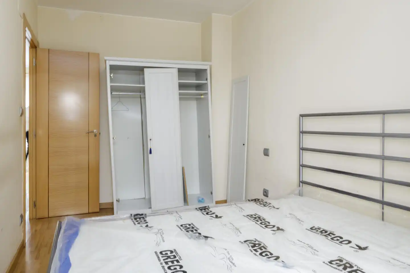 Habitación de Piso en venta en Zaragoza