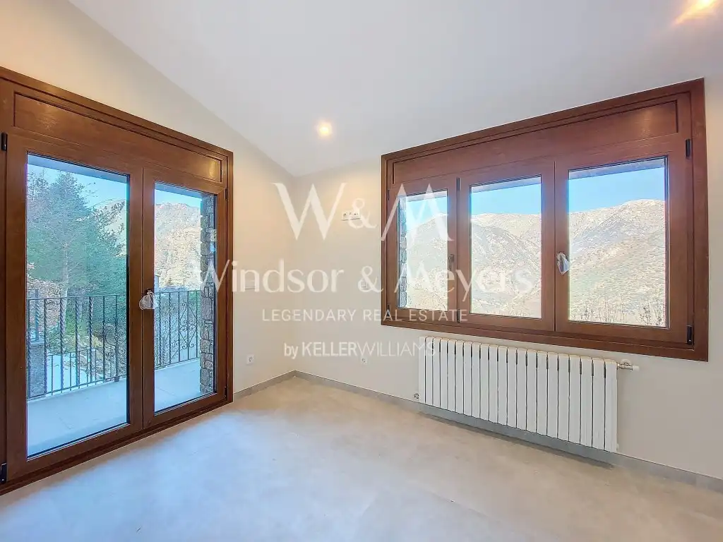 Habitación de Casa o chalet en venta en Sant Julià de Lòria con Balcón
