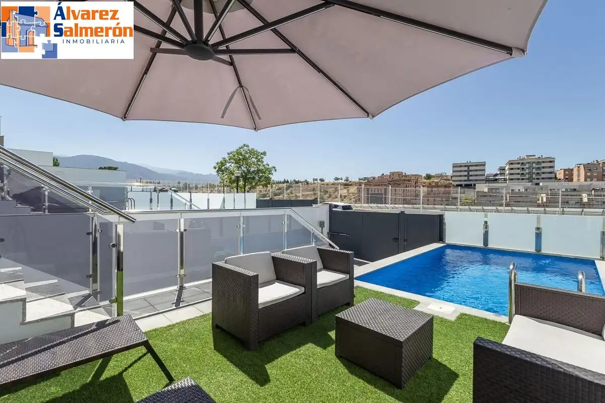 Chalet con terraza en venta en Calle Chimborazo, imagen 3