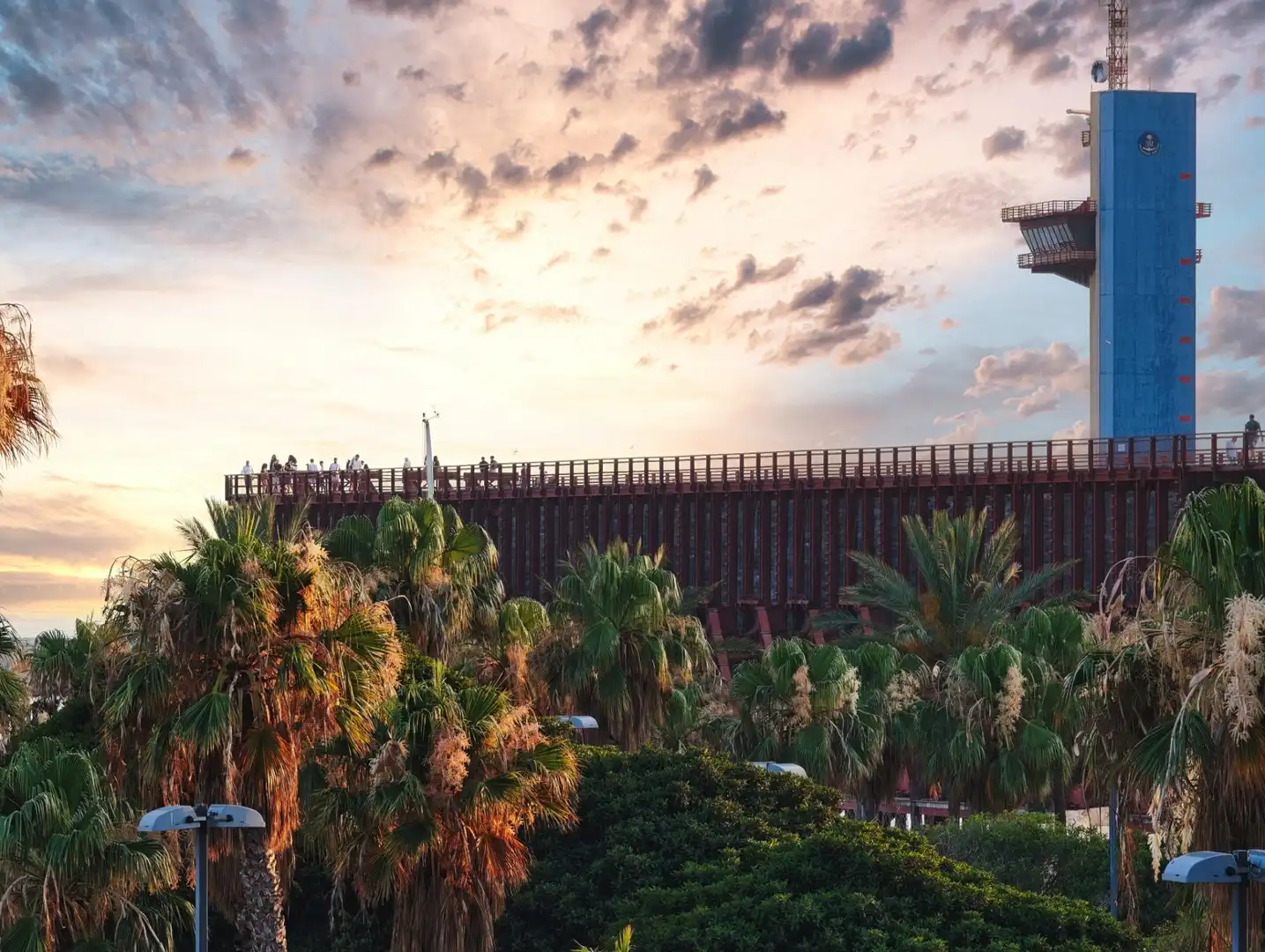 Vista exterior de Estudio en venta en Almería con Aire acondicionado, Calefacción y Terraza