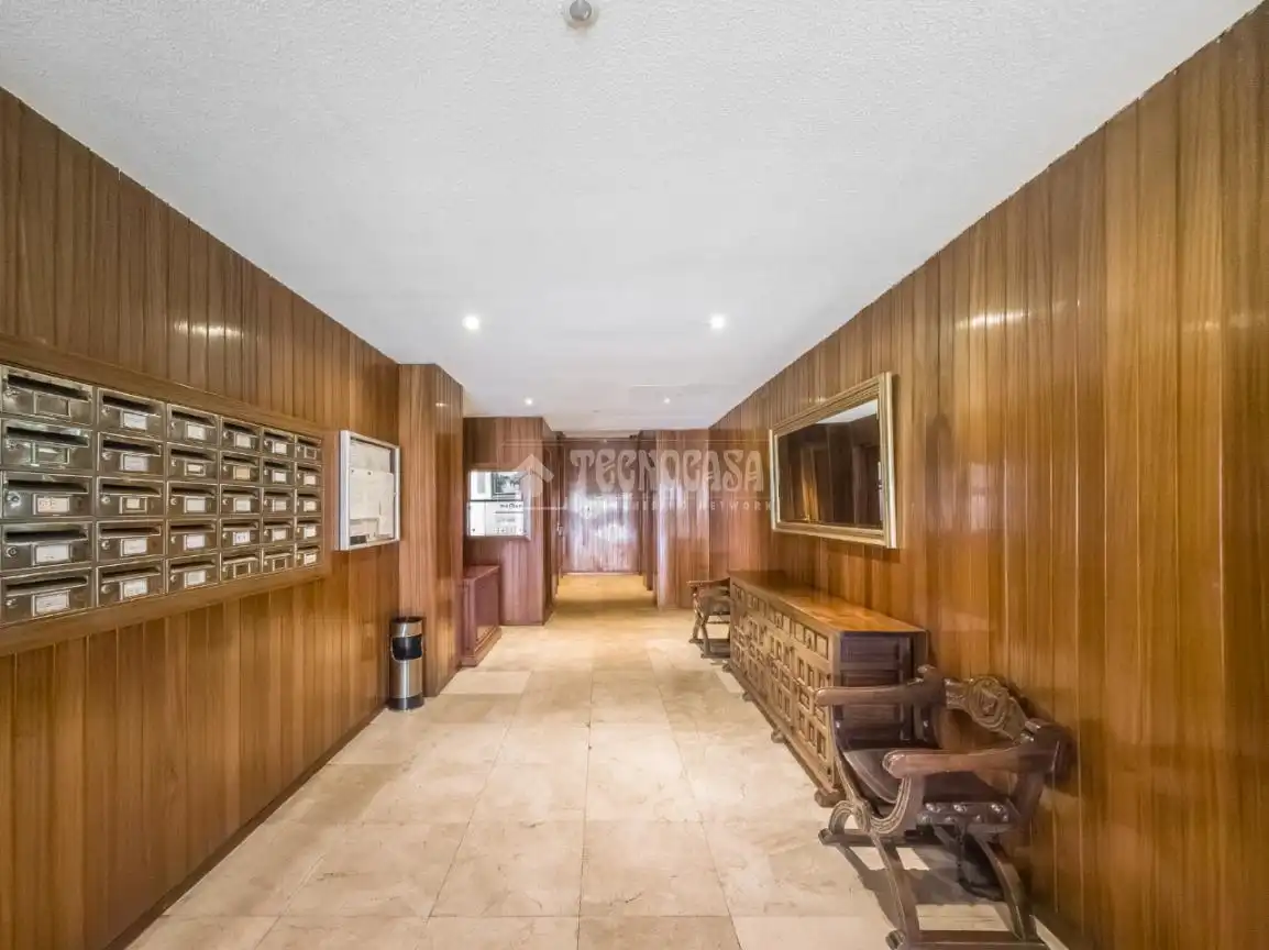 Piso en venta en Madrid con Calefacción, Parquet y Terraza