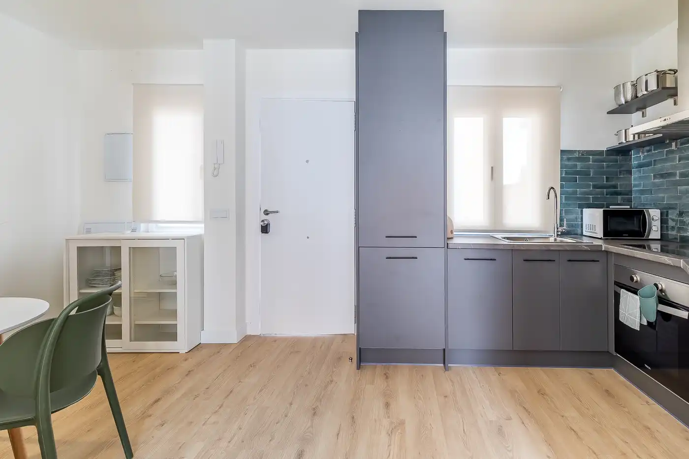 Kitchen of Flat for rent in Madrid  with Furnished, Oven and Balcony
