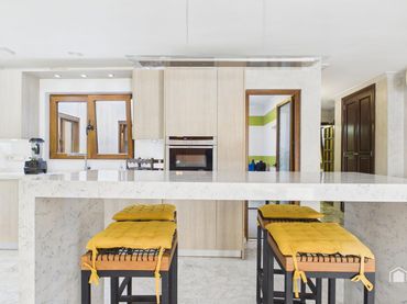 Piso con balcón en venta en Ponent
