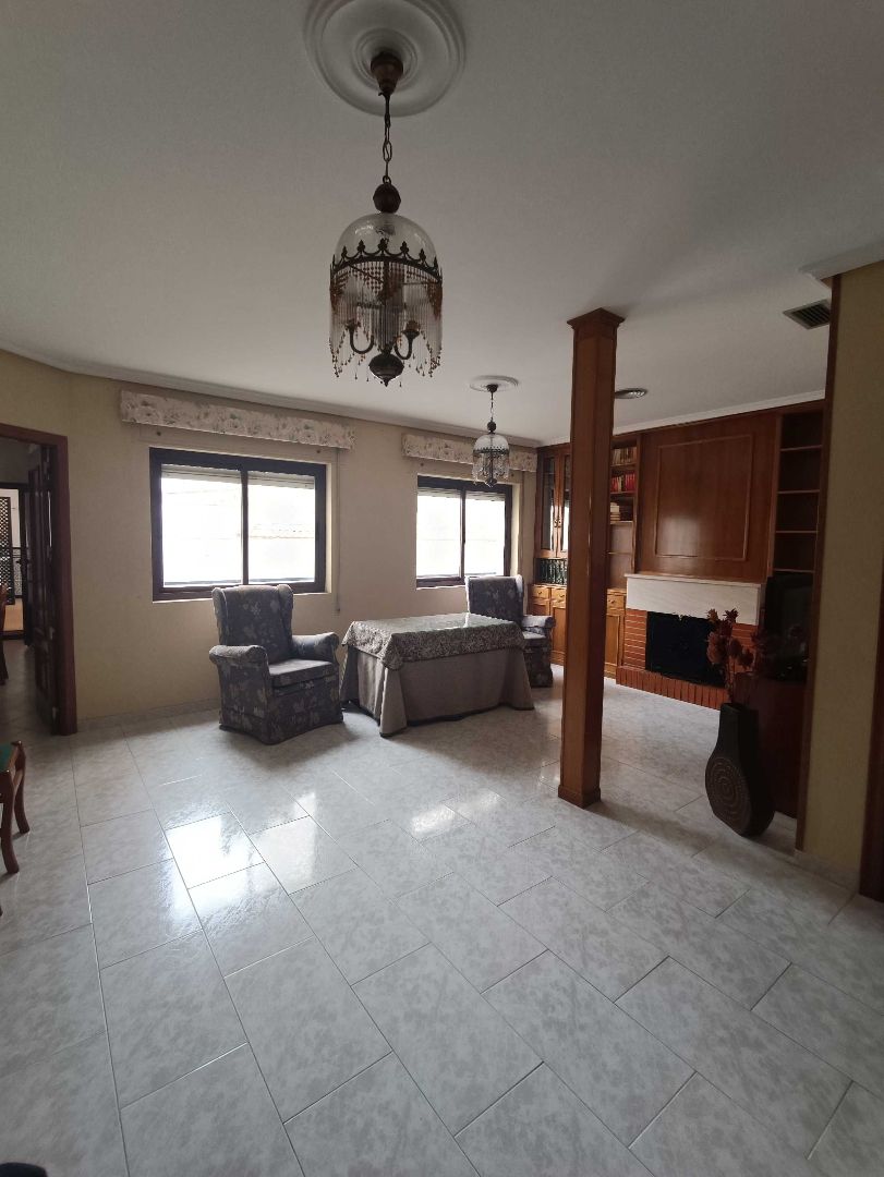 Sala d'estar de Dúplex en venda en Villanueva de la Serena amb Aire condicionat, Calefacció i Terrassa