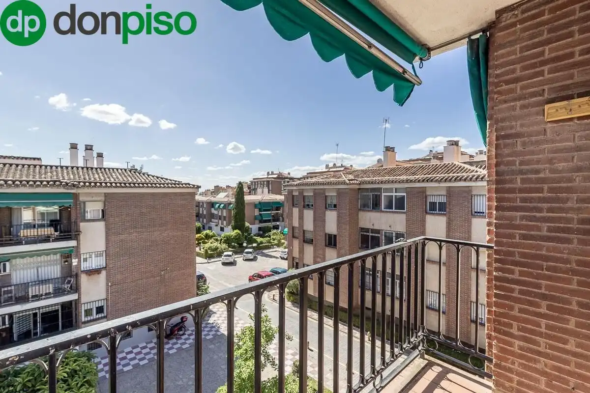 Balcony of Flat for sale in Granada  with Heating and Balcony
