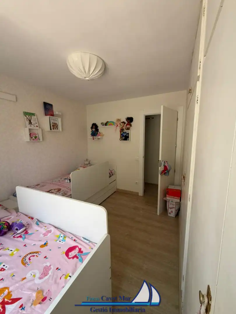 Dormitori de Casa adosada en venda en Cambrils amb Aire condicionat, Calefacció i Jardí privat