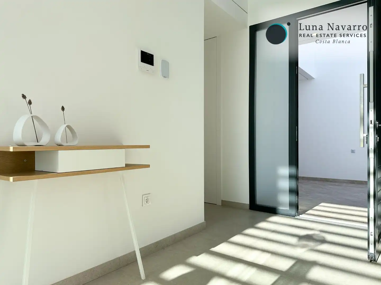Detached house with pool for sale in Calle Media, imagen 15