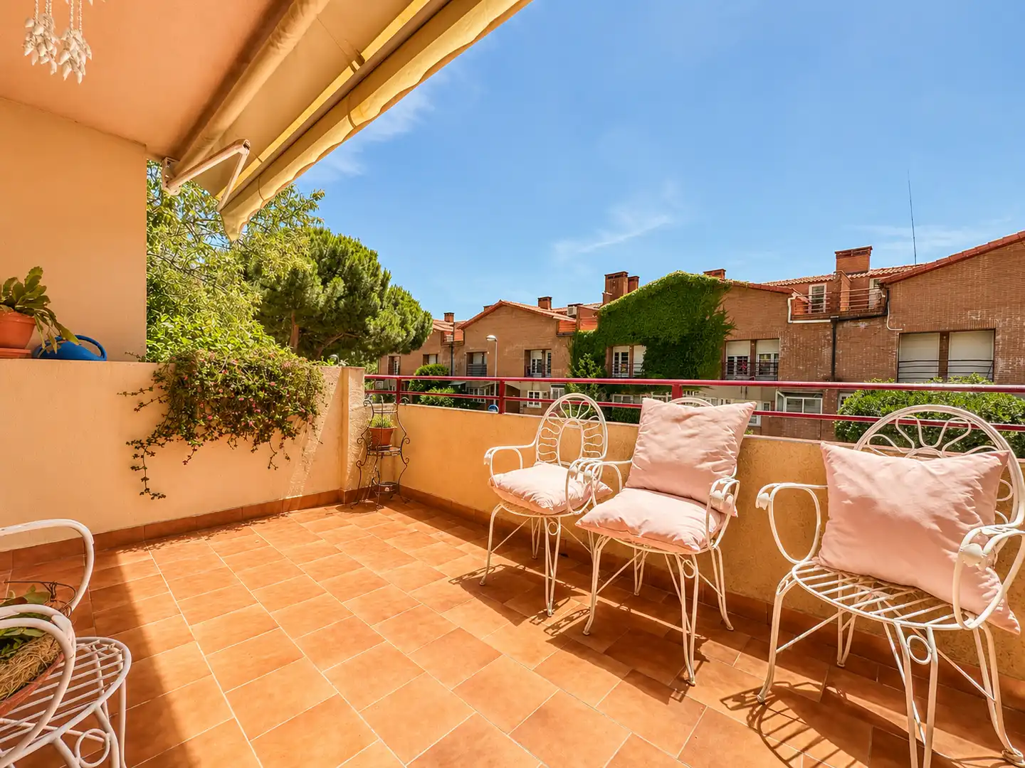Terraza de Casa adosada en venta en Torrelodones con Piscina comunitaria