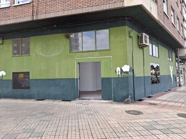 Business premises to rent in Centro