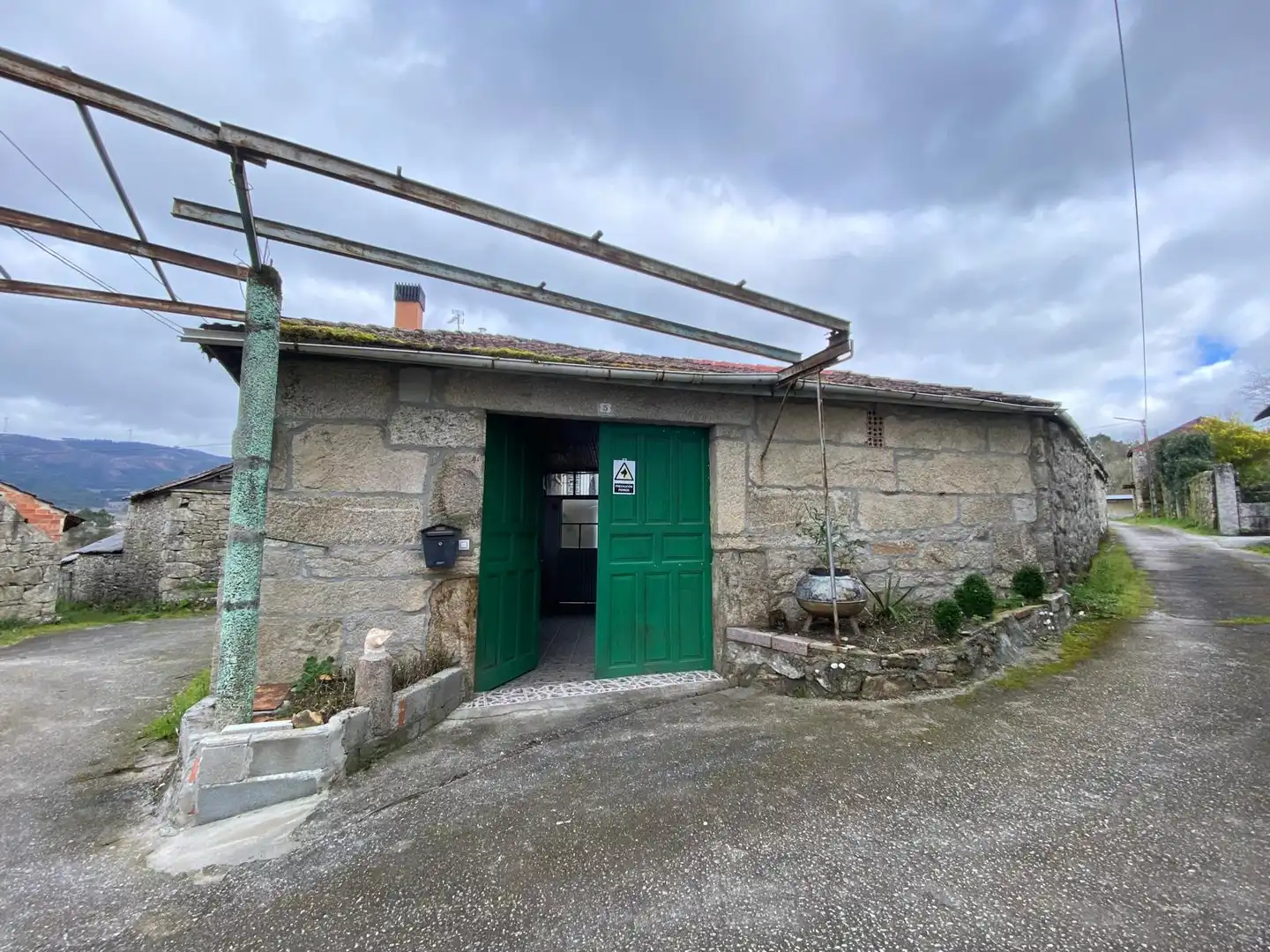 Casa amb terrassa en venda a San Cristovo de Cea, imagen 2
