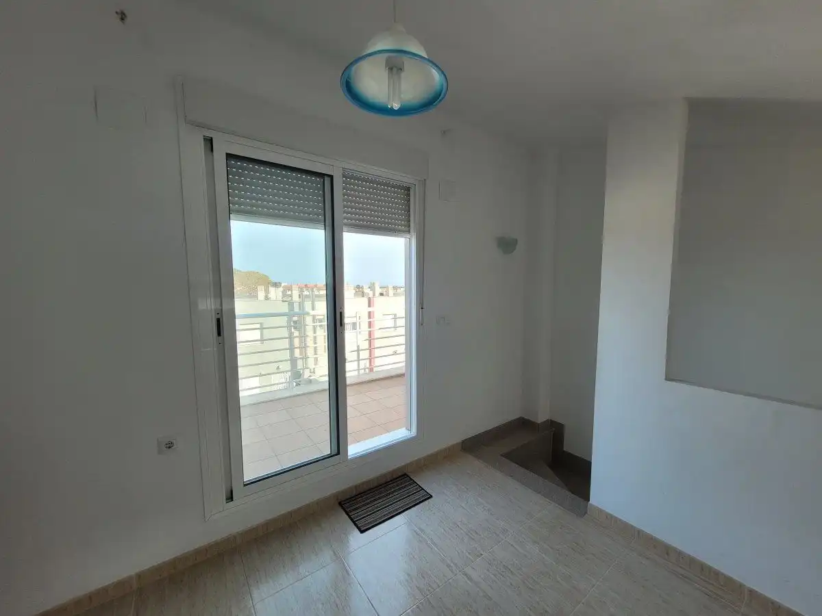 Habitación de Casa adosada en venta en Almazora / Almassora con Aire acondicionado, Terraza y Balcón