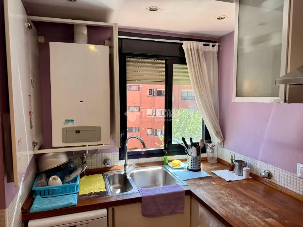 Cuina de Pis en venda en Madrid amb Calefacció