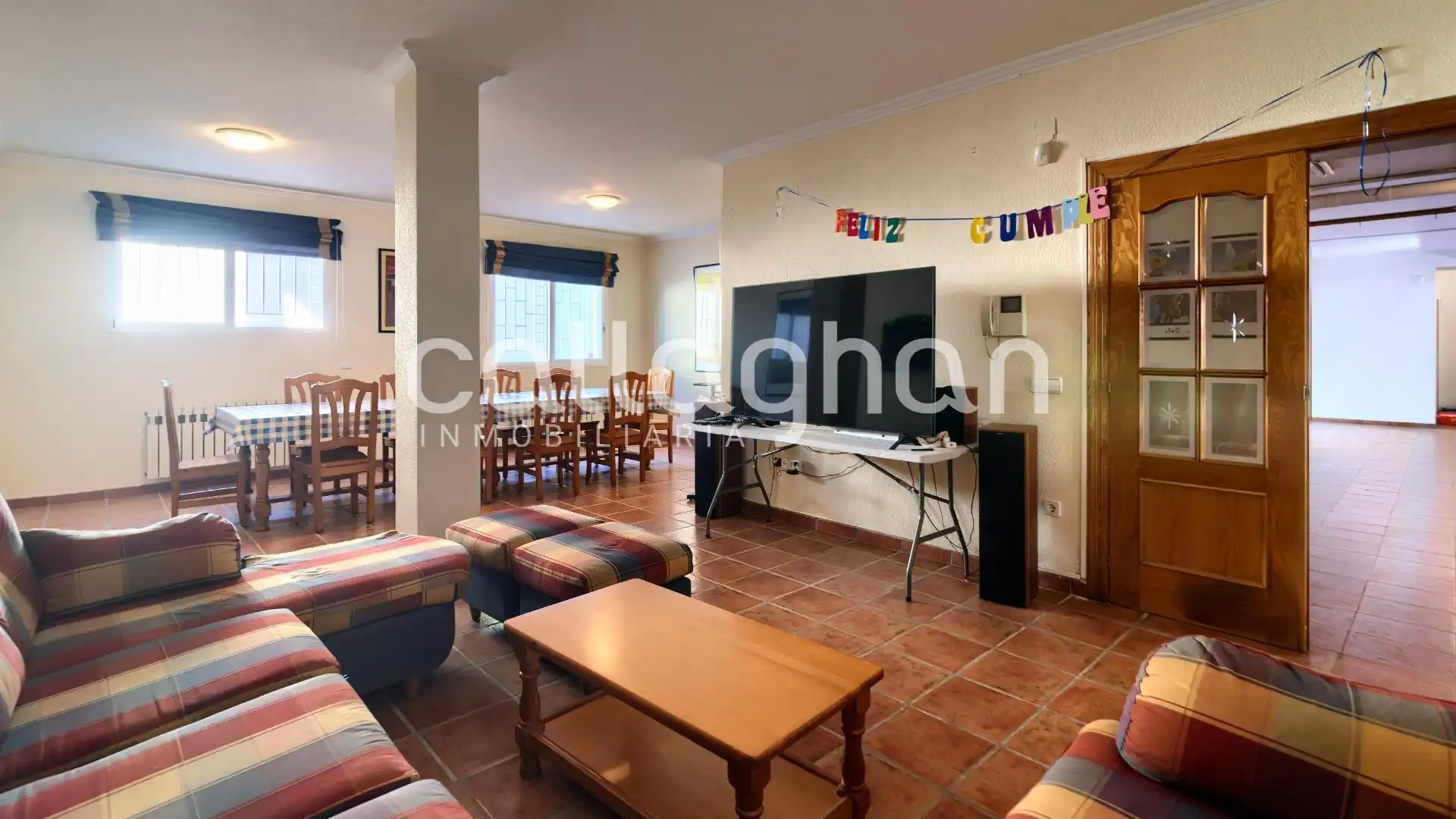 Sala d'estar de Casa o xalet en venda en Torrent amb Aire condicionat, Calefacció i Jardí privat