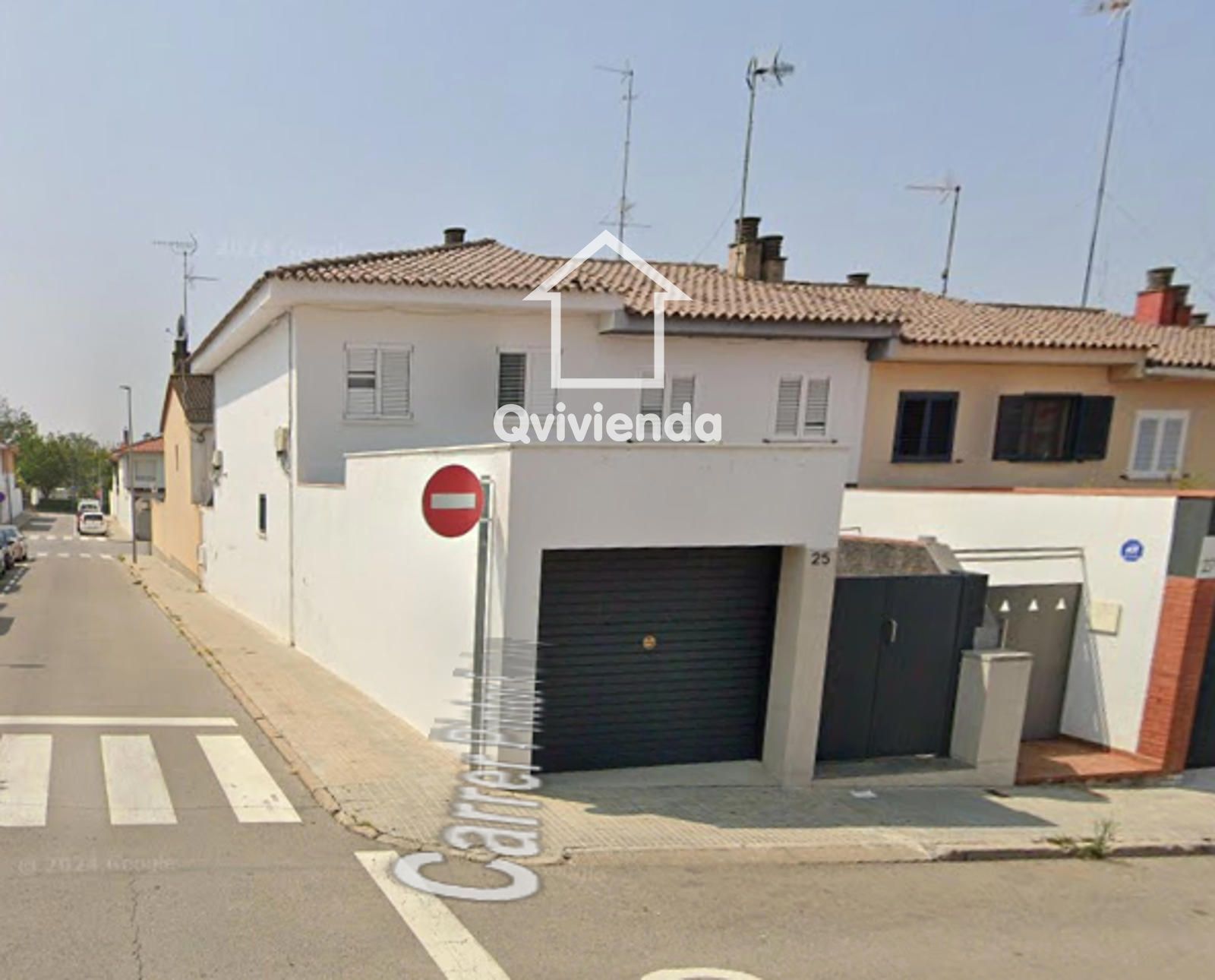Vista exterior de Casa adosada en venta en Viladecavalls