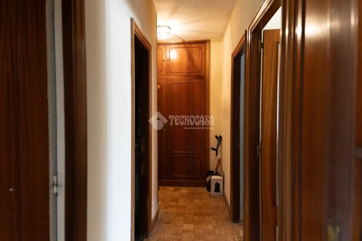 Piso en venta en Madrid con Calefacción y Terraza