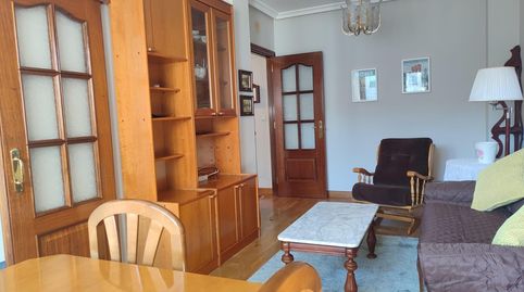 Foto 4 de Piso de alquiler en Plaza Plaza Ferrocarriles Económicos, Milán - Pumarín, Oviedo