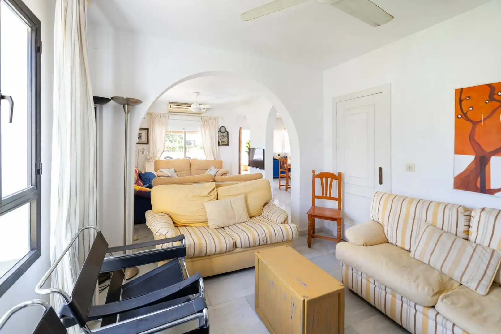 Wohnzimmer von Einfamilien-Reihenhaus zum Verkauf in Motril mit Klimaanlage, Möbliert und Balkon