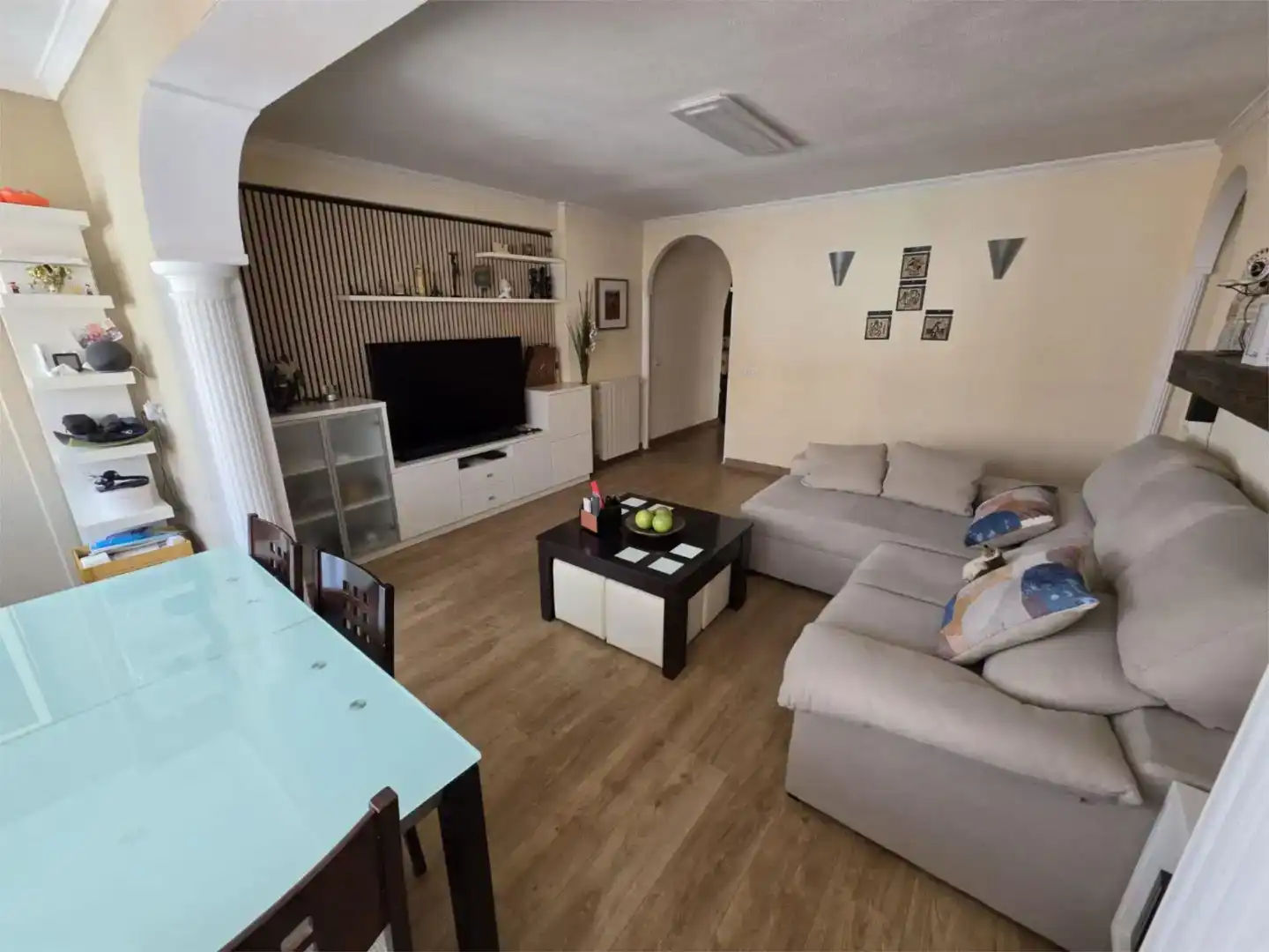 Sala d'estar de Pis en venda en Alcalá de Henares amb Aire condicionat
