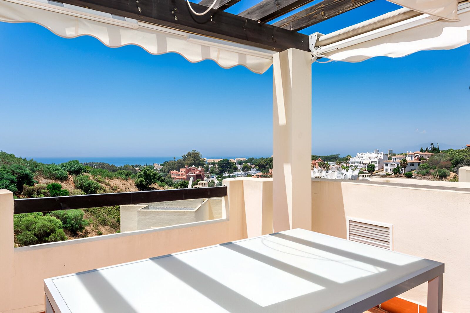Terrace of Single-family semi-detached for sale in Marbella  with Terrace, Swimming Pool and Alarm