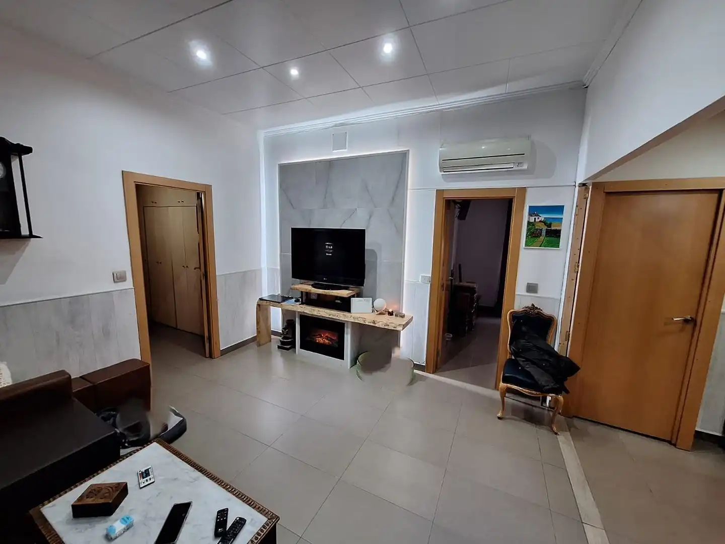Sala de estar de Planta baja en venta en L'Hospitalet de Llobregat con Aire acondicionado