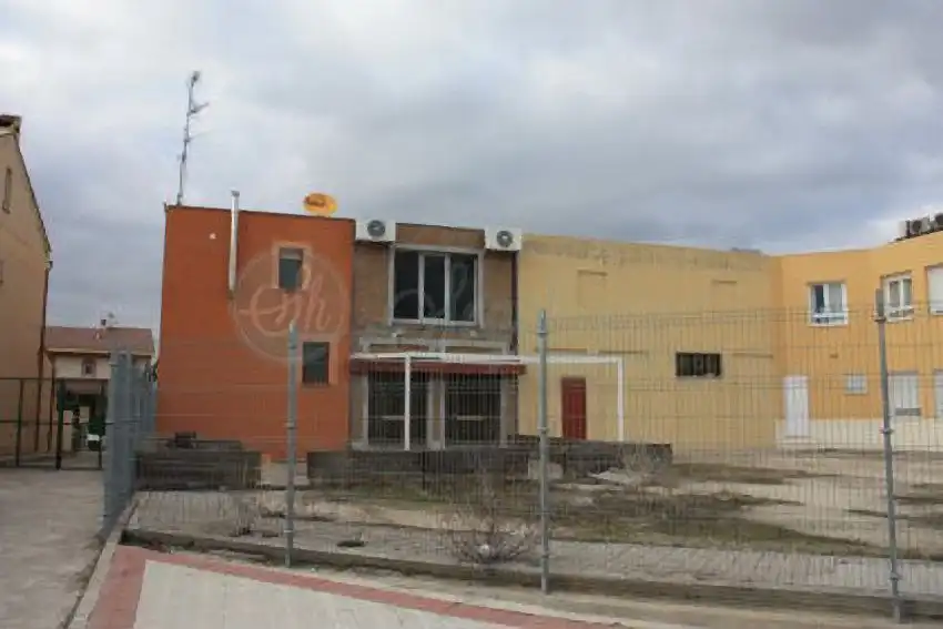 Local commercial à vendre à La Lastrilla, imagen 2