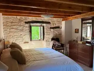 Dormitori de Casa adosada en venda en Valle de Sedano amb Jardí privat, Traster i Moblat