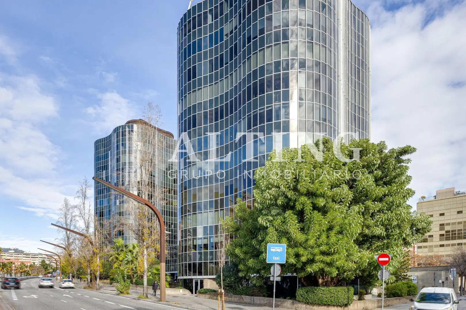 Vista exterior de Garatge en venda en Barcelona