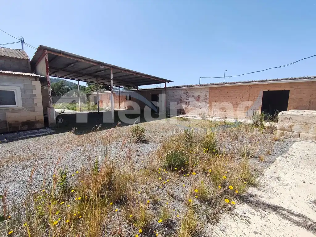 Nave industrial de alquiler en Villajoyosa / La Vila Joiosa