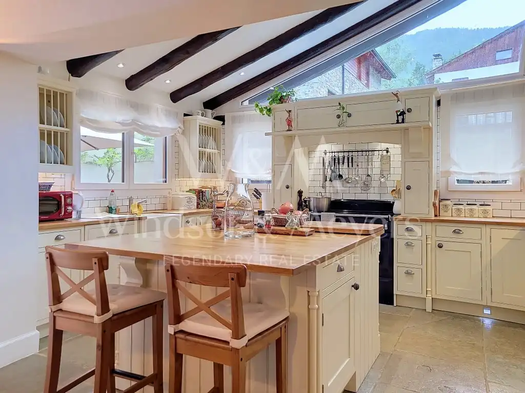 4-bedroom chalet for sale in Xixerella, La Massana · 11 of 60