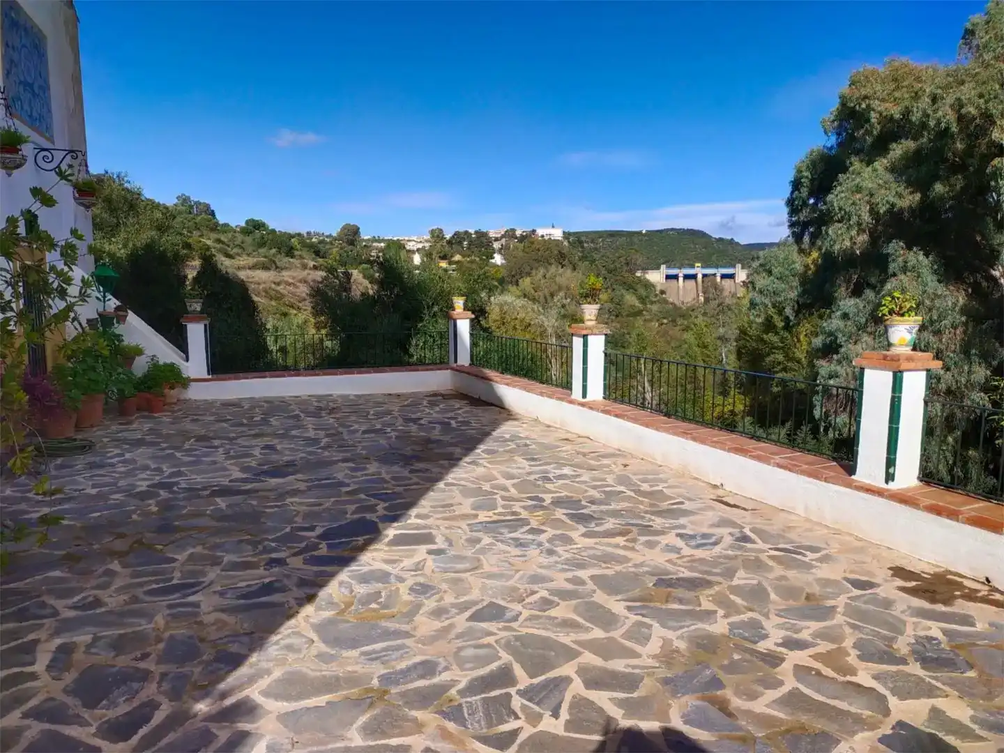 Terrassa de Finca rústica en venda en Hornachuelos amb Jardí privat, Piscina i Moblat