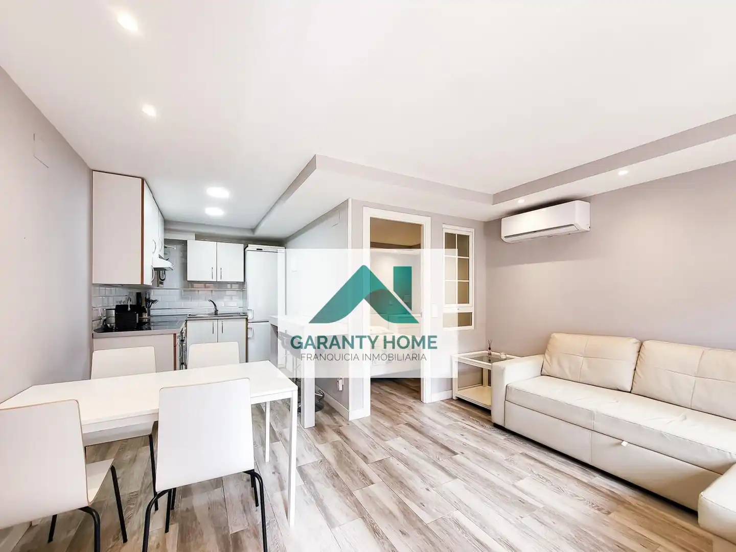 Vista exterior de Apartamento de alquiler en Villanueva de la Cañada con Aire acondicionado, Jardín privado y Terraza