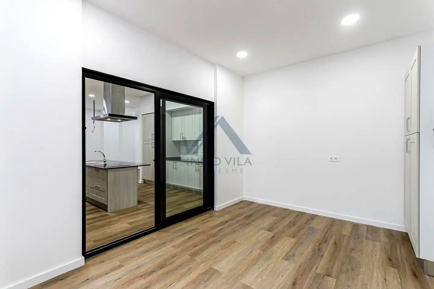 Schlafzimmer von Erdgeschoss zum Verkauf in Girona mit Klimaanlage und Terrasse
