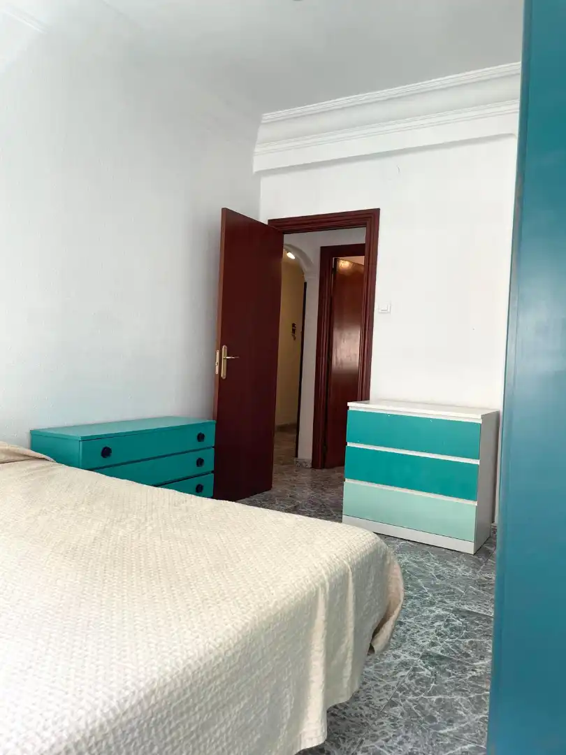Schlafzimmer von Wohnung zur Miete in Zaragoza mit Heizung, Möbliert und Ofen
