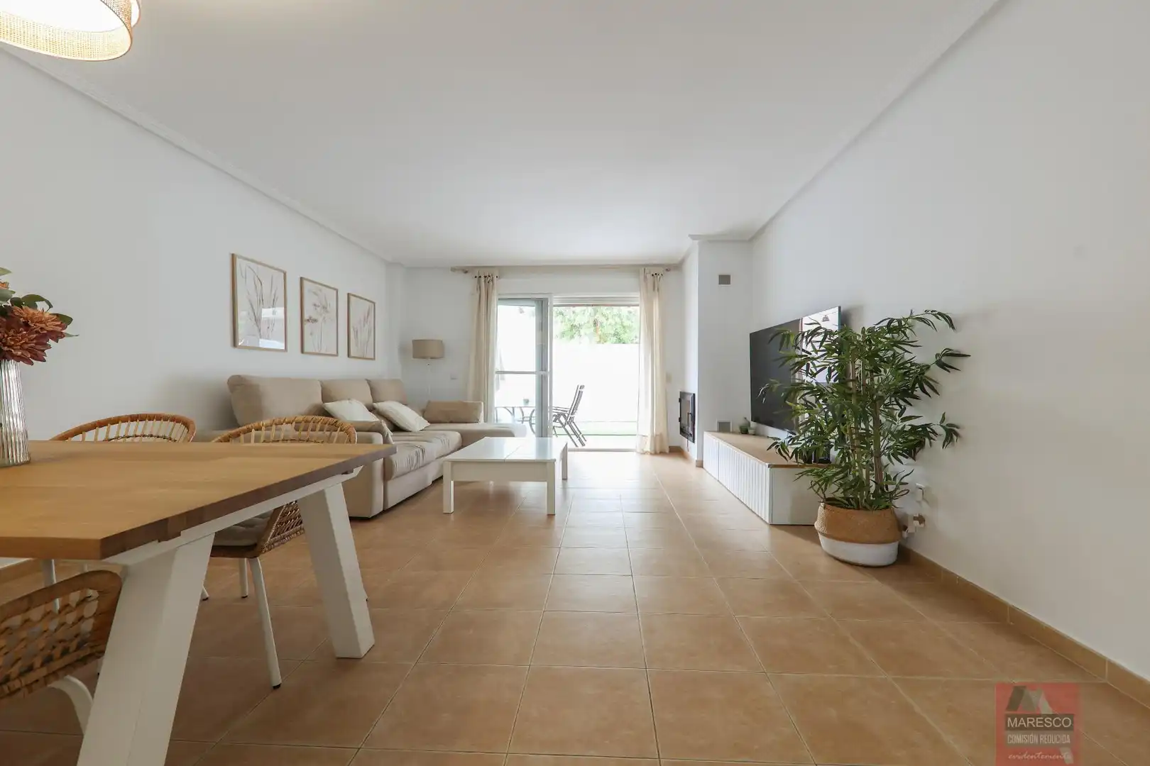 Wohnzimmer von Einfamilien-Reihenhaus zum Verkauf in Mijas mit Klimaanlage, Terrasse und Abstellraum