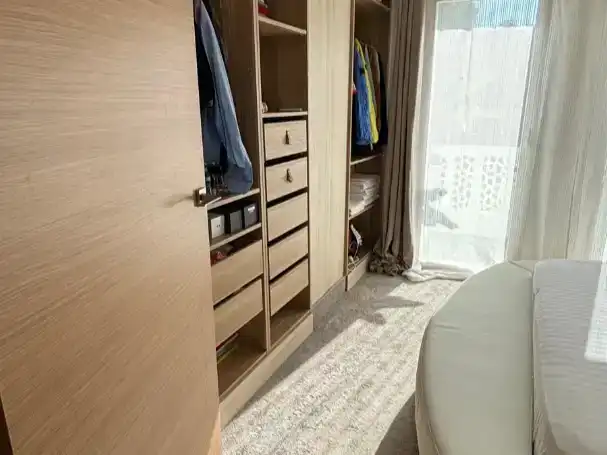 Schlafzimmer von Wohnung zum Verkauf in Marbella mit Klimaanlage, Schwimmbad und Balkon