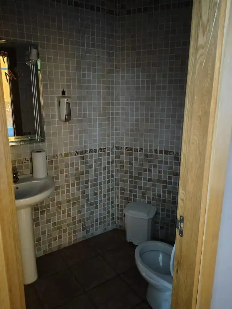 Baño de Local de alquiler en Bigastro, Alicante