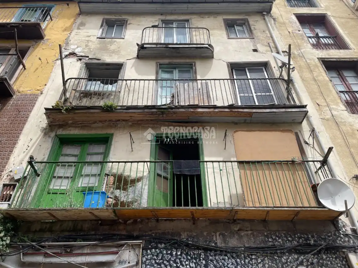 Vista exterior de Piso en venta en Santander