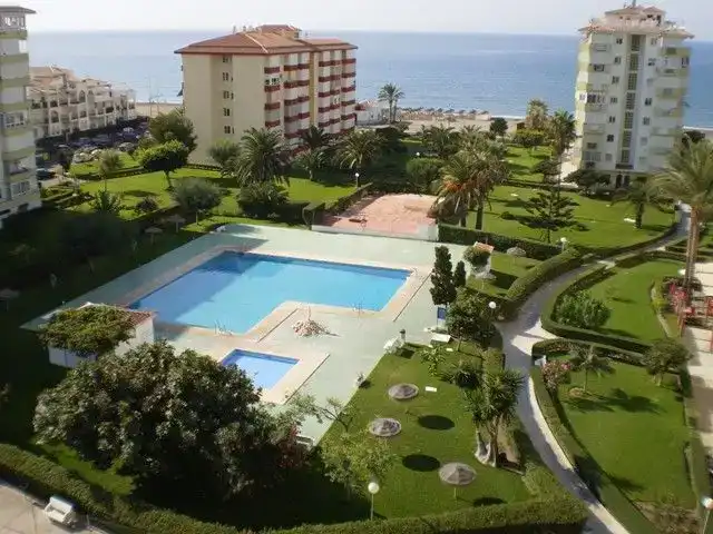 Piscina de Piso en venta en Torrox con Jardín privado, Terraza y Piscina