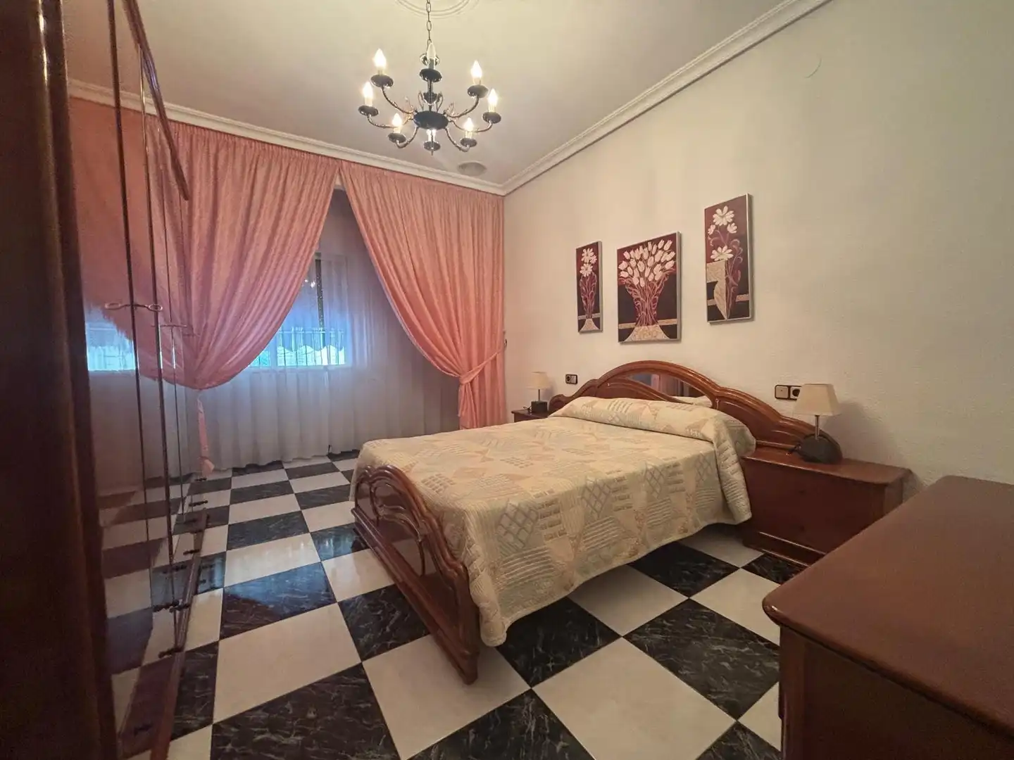 Habitación de Casa o chalet en venta en Casco Urbano