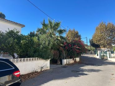 Casa aparellada amb jardí en venda a L'Albir